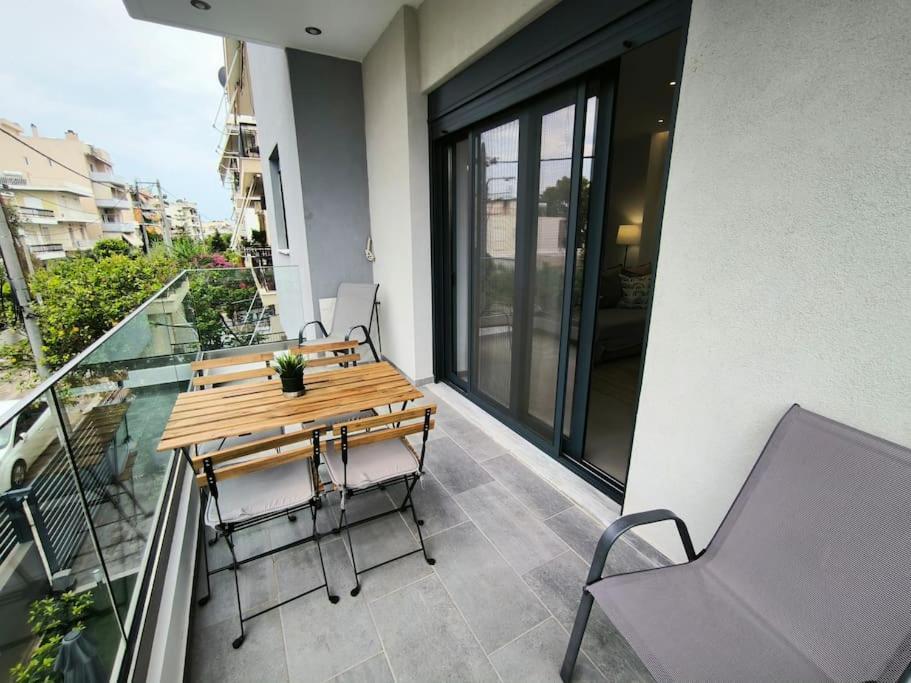 Floral Home 2 - 1St Floor Apt With Private Parking! Aten Exteriör bild