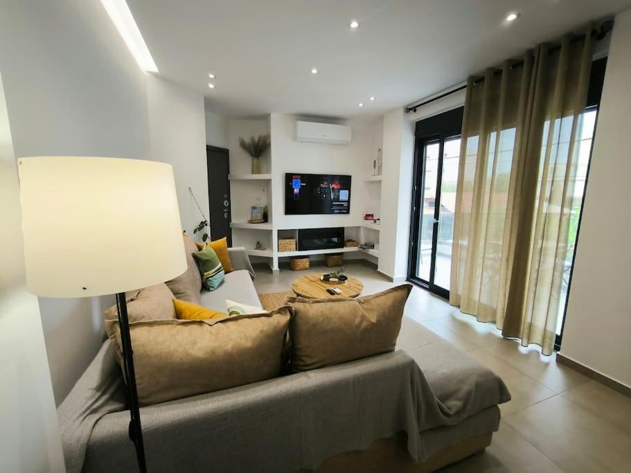 Floral Home 2 - 1St Floor Apt With Private Parking! Aten Exteriör bild