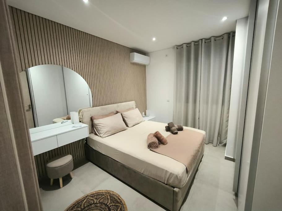 Floral Home 2 - 1St Floor Apt With Private Parking! Aten Exteriör bild